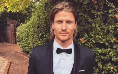 Bachelor Richie Strahan has had the most EPIC makeover