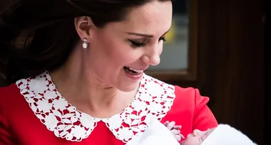 Kate Middleton’s Subtle Tribute to the Queen After She Gave Birth Almost Went Unnoticed