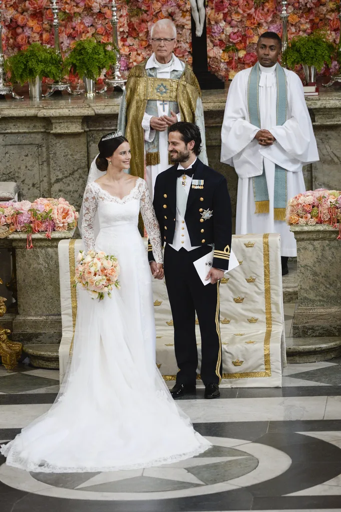 Sofia Hellqvist marries Prince Carl Philip of Sweden