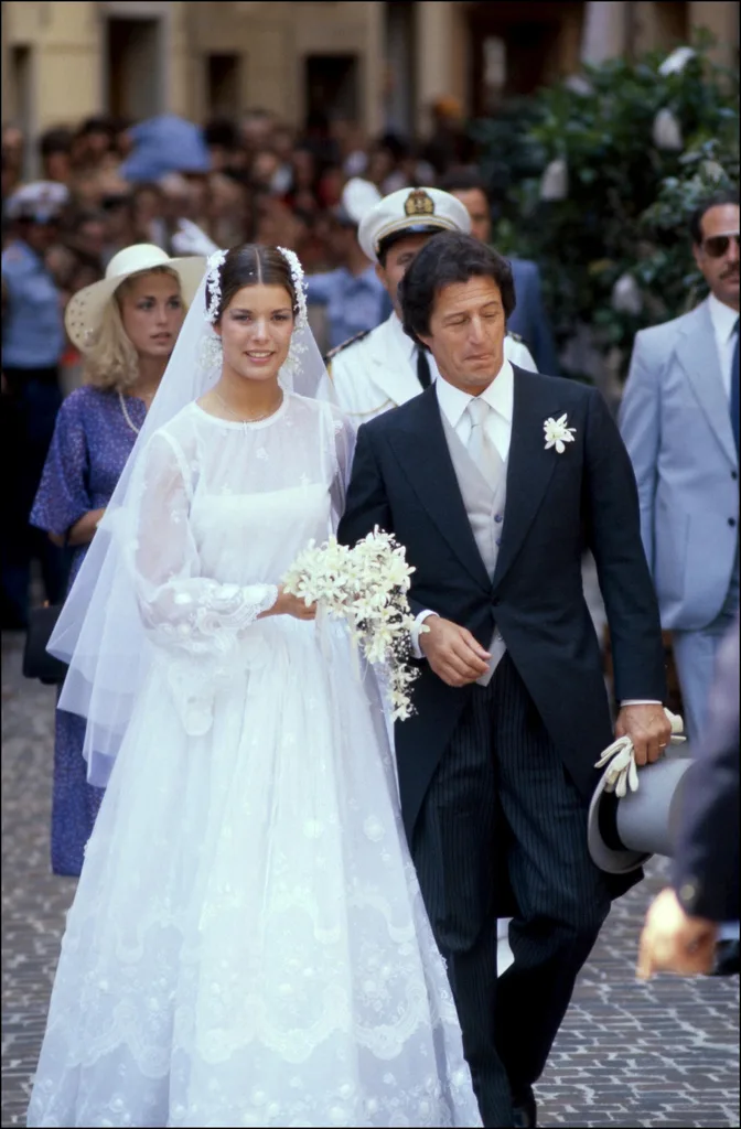 Princess Caroline marries Philippe Junot