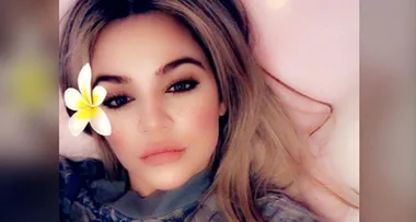 Khloe Kardashian just shared a sneaky photo of baby True
