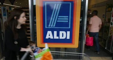 HOW TO: Survive the Aldi snow sale