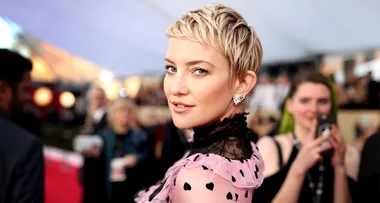 Pregnant Kate Hudson Rocks a Chic Bob 9 Months After Shaving Her Head