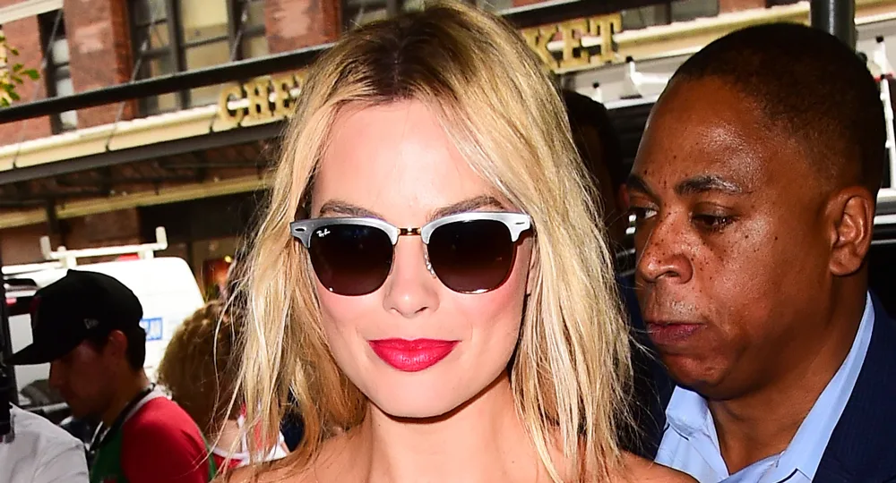 How to choose the right sunglasses style for your face shape