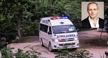 7 News reporter Chris Reason shares intimate moments from the Thai Cave Rescue scene