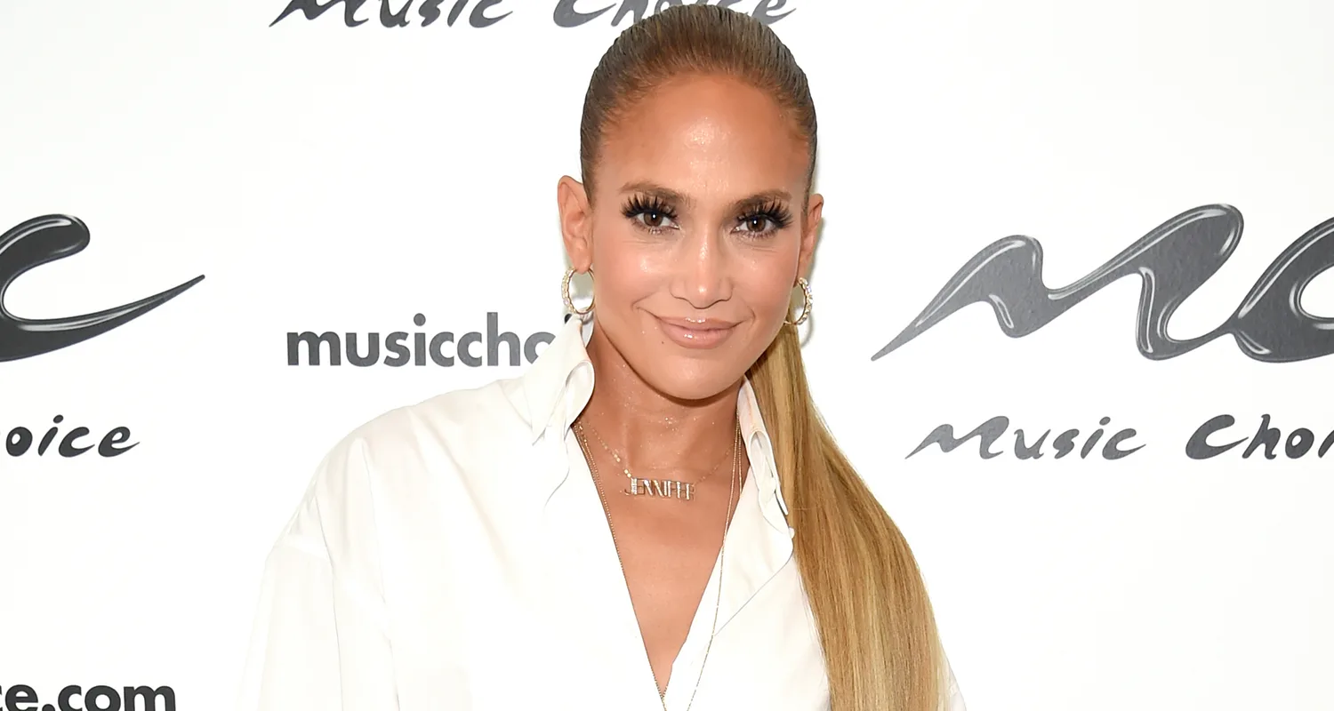 Twitter has lost if over Jennifer Lopez’s denim Versace boots