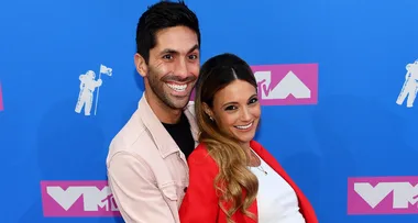 Nev Schulman’s Pregnant Wife Laura Shows Off Her Bump at MTV VMAs