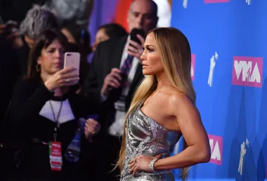 The most popular colour on the VMAs red carpet