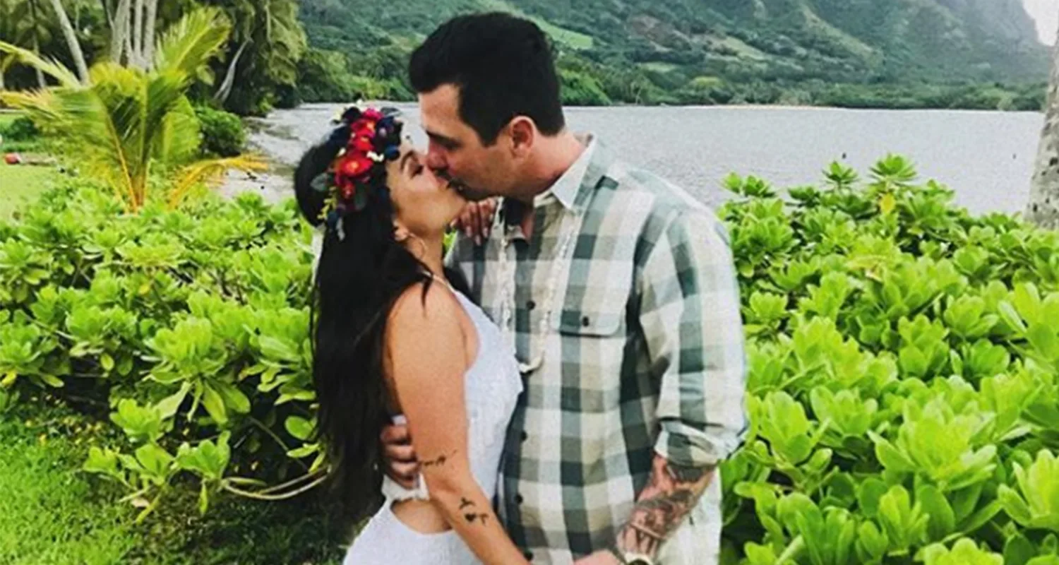 Pretty Little Liars’ Janel Parrish Marries Chris Long in Hawaii