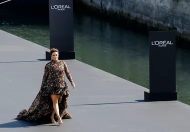 Eva Longoria Hits the Runway  Week 3 Months After Giving Birth