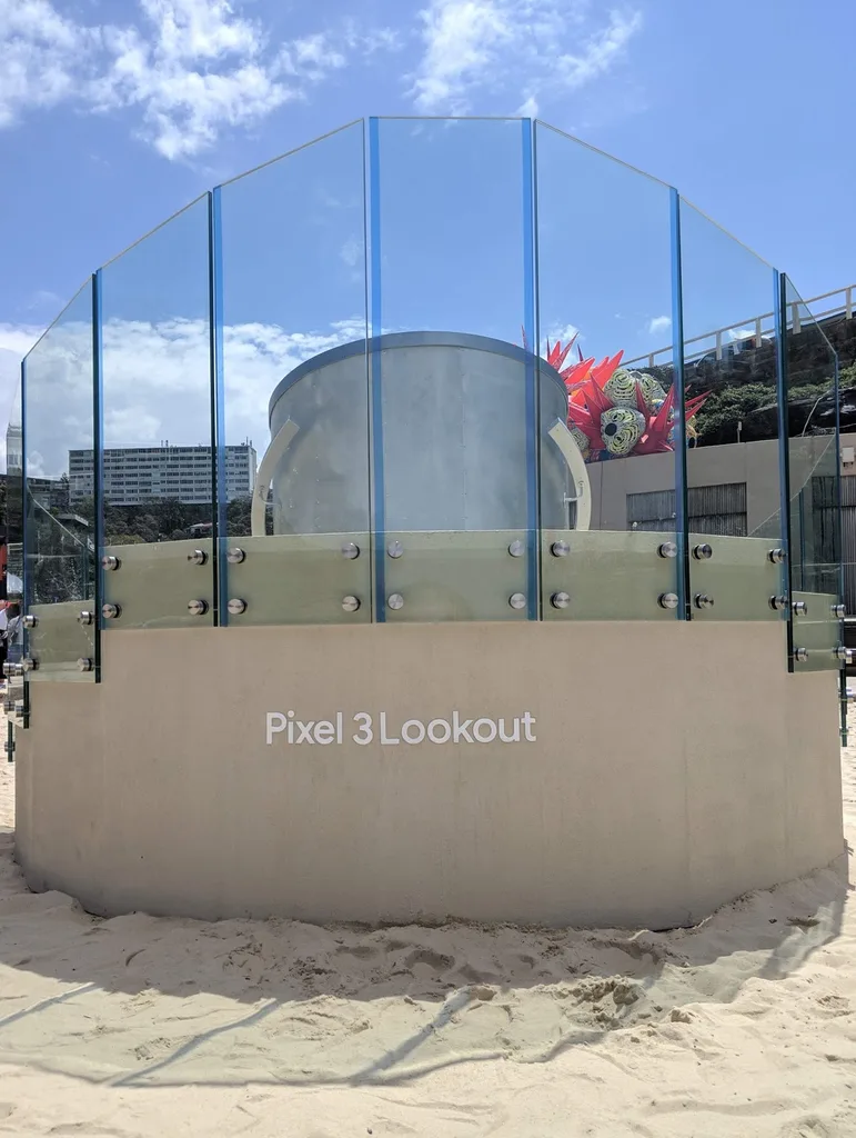 Sculptures By The Sea Pixel 3 Lookout