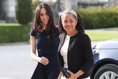Doria Ragland has touched down in London as Meghan goes into labour!