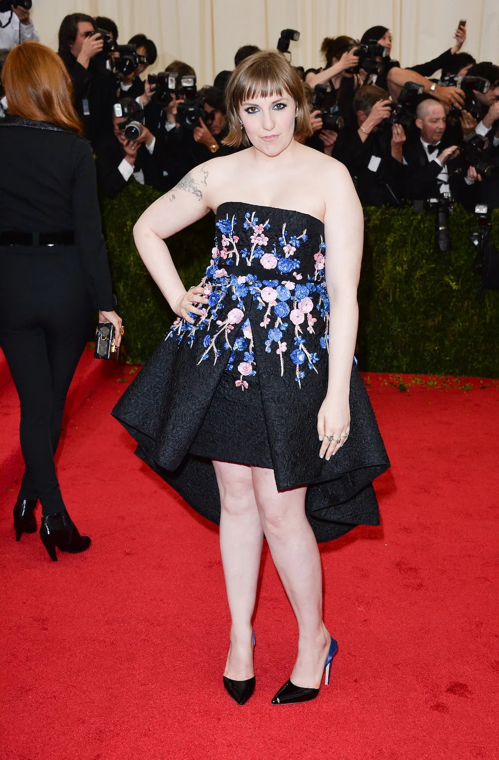 Lena Dunham had a rose tattooed on her thigh to represent the mental hardships of endometriosis