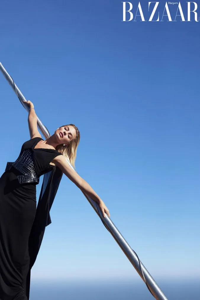 Margot Robbie in her usual stunning state.