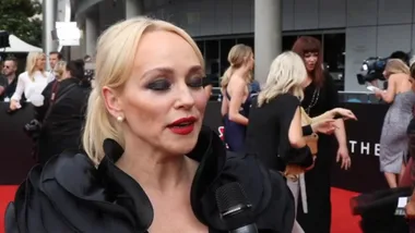 Who interviews Susie Porter at the AACTAs