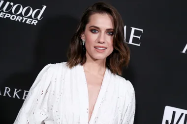 Allison Williams goes blonde