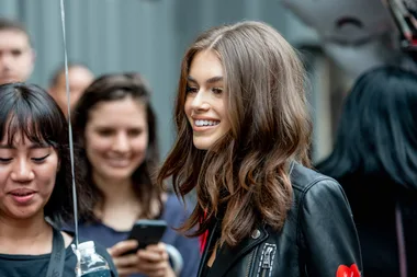 Kaia Gerber gets her hair chopped off