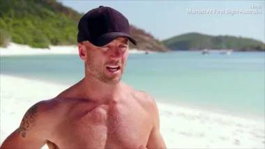 Mike wants to leave Heidi because apparently she works too much