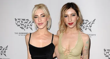 The Veronicas fly home to Australia to be with their sick mum