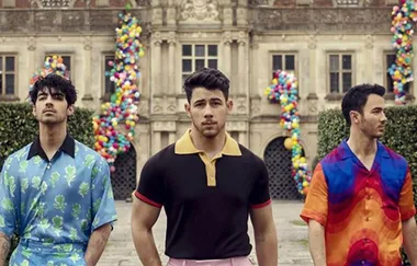 The Jonas Brothers have finally reunited, with a new single dropping TODAY!