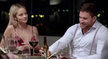 Jess and Dan Sneak Off To Make Out During MAFS Dinner Party