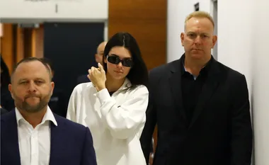 FIRST VIDEO: Kendall Jenner has arrived in Sydney!