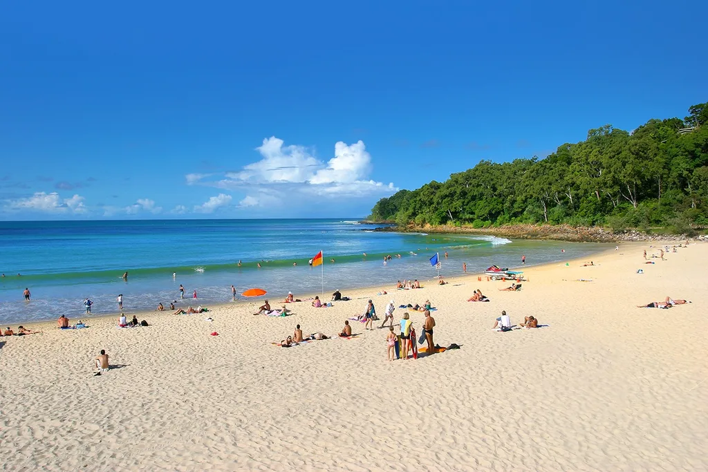 Noosa Main beach