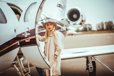 How celebrities stay healthy while travelling