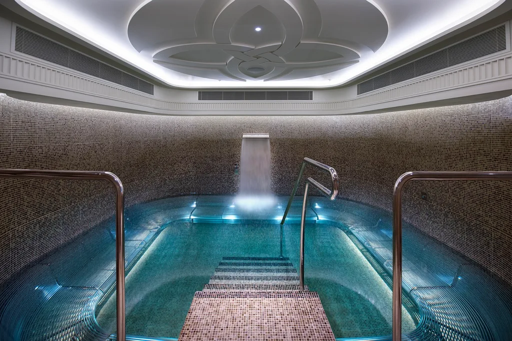 Crown Spa