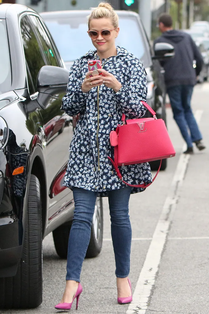 Fashionable Raincoats Reese Witherspoon March 2017
