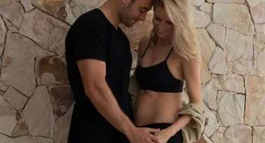 Pregnant Jennifer Hawkins opens up about ‘overwhelming’ struggle