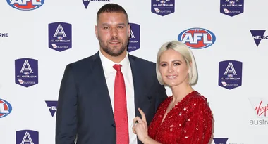 Is it over? Jesinta and Buddy sleeping in separate beds