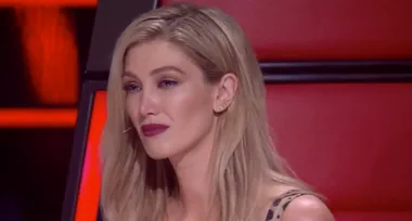 The Voice Delta Goodrem breaks down on stage