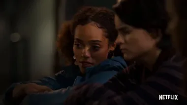 Trailer for Trinkets Season 1