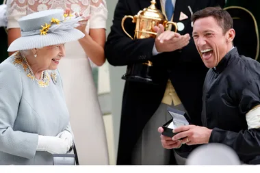 The Queen is elegant in dove grey at Ascot