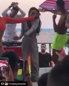WATCH: Lindsay Lohan does the LiLo at now abandoned beach club