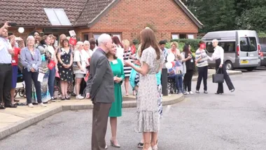 Kate Middleton stuns in paisley at photography workshop
