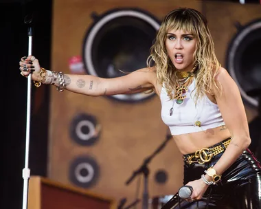 Miley Cyrus under attack for controversial “virginity” comment