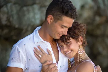 Sarah Hyland is engaged to Wells Adams