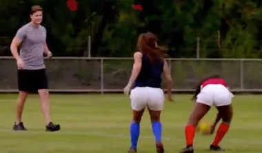 The Bachelor Australia: Nichole comes out on top of intruders vs old girls group date