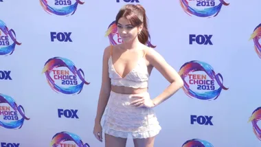 Sarah Hyland walks the Teen Choice red carpet 2019