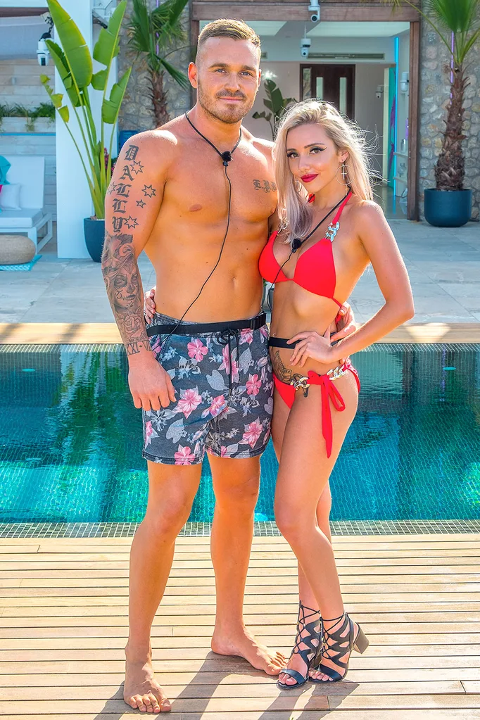 erinandedenloveisland