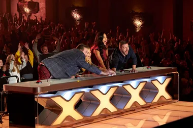 Indigenous artist Mitch Tambo earns the final Golden Buzzer on ‘Australia’s Got Talent’!!
