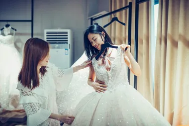 Thrifty? These Cheap Wedding Dresses In Melbourne Will Do The Trick