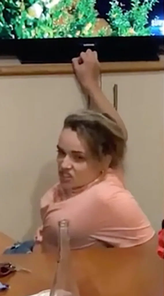 Abbie cringe