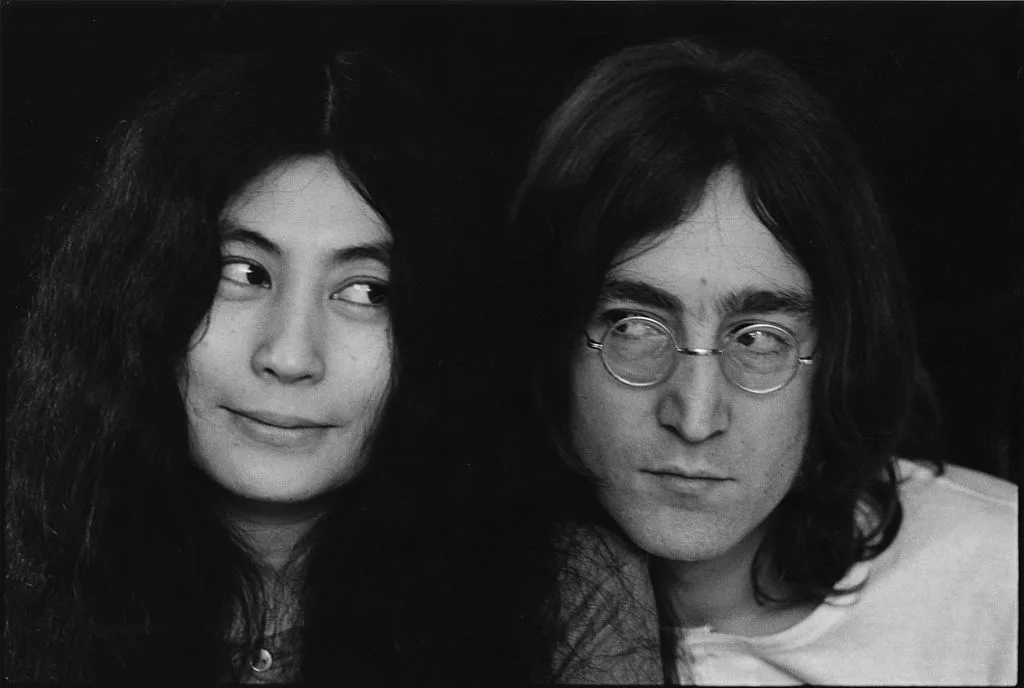 John Lennon & Yoko pictured in black & white