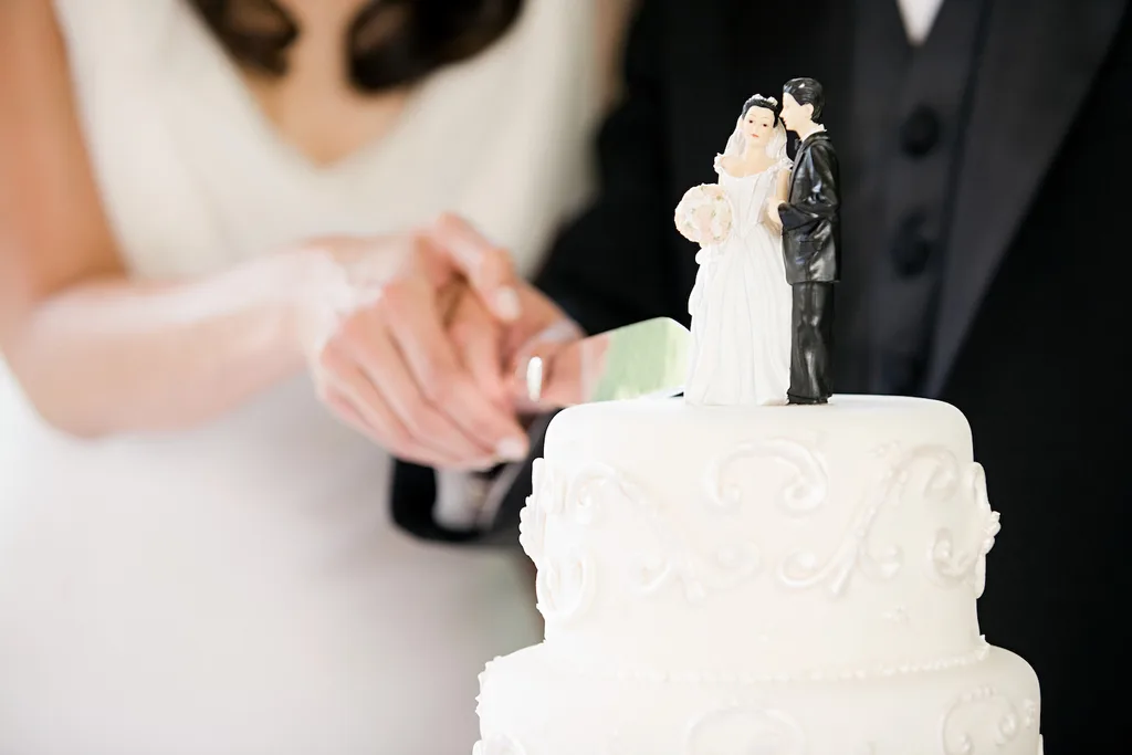 surprise wedding cake