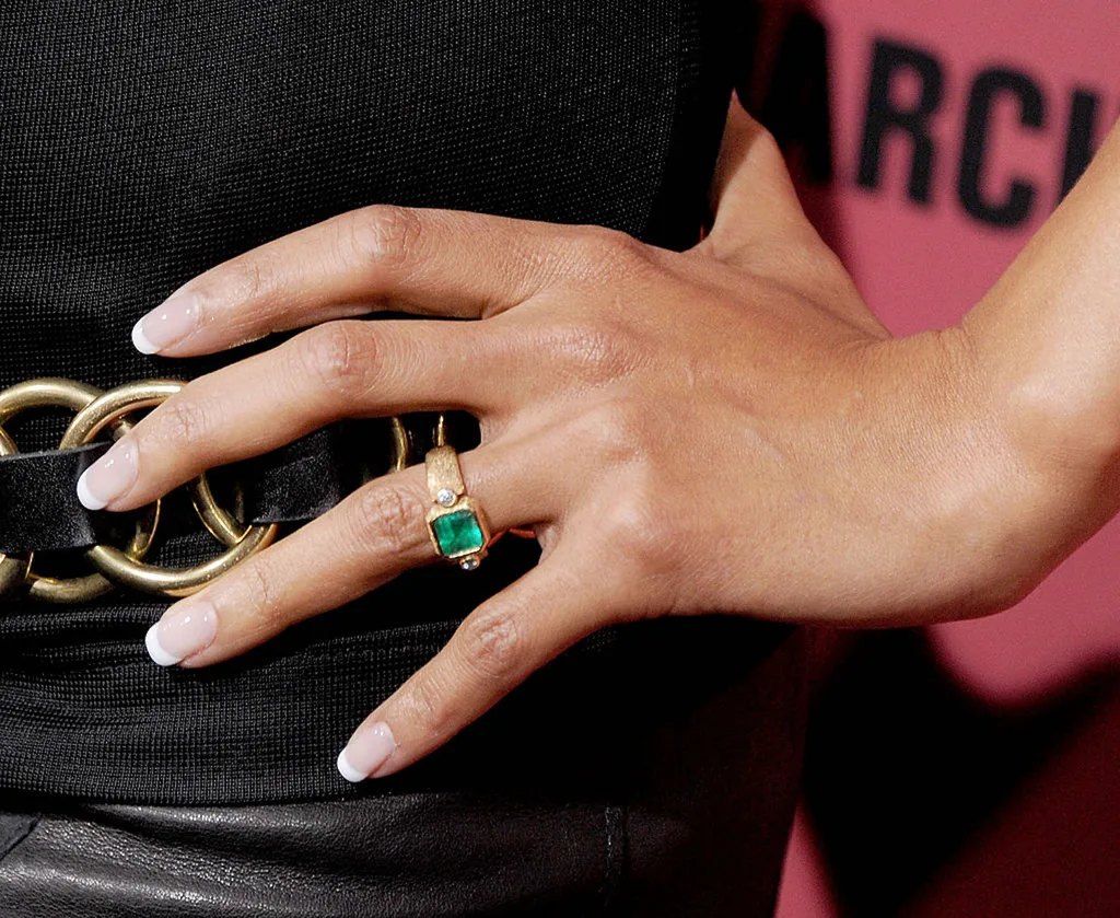 Halle Berry engagement ring