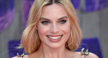 Margot Robbie transforms into infamous figure skater Tonya Harding