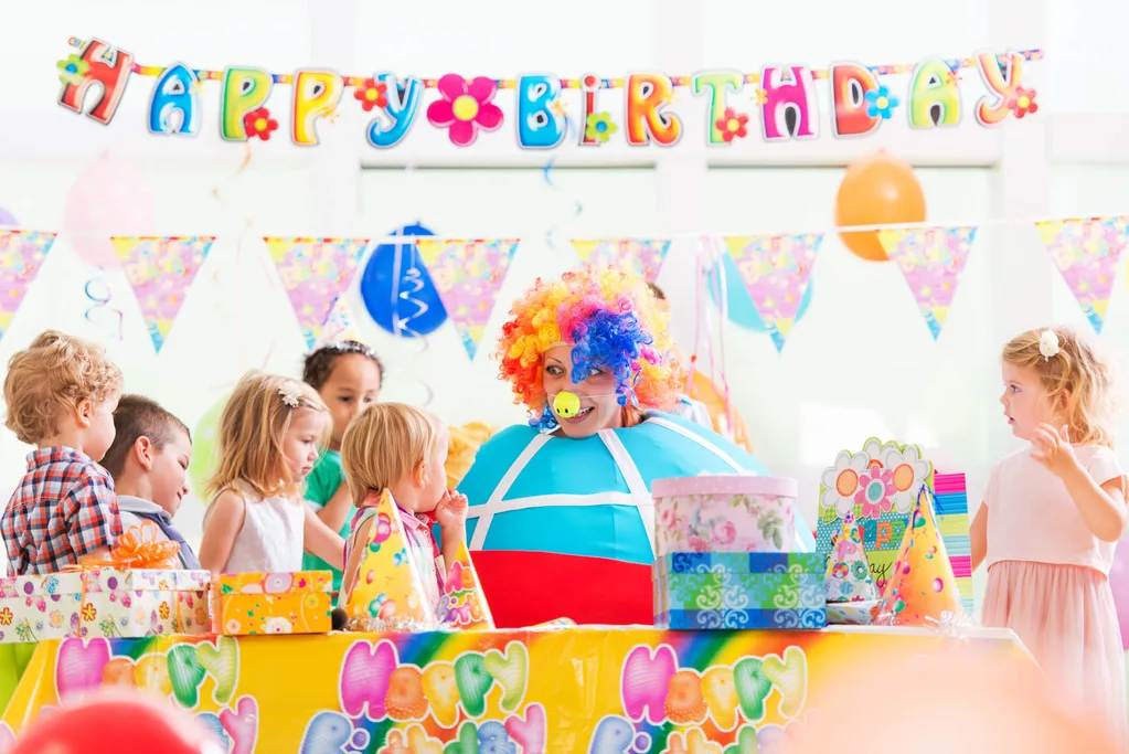 A clown at a kid's birthday party